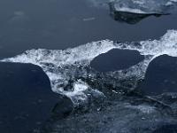 Skulptur am Jökulsárlón, geschaffen durchs Wasser